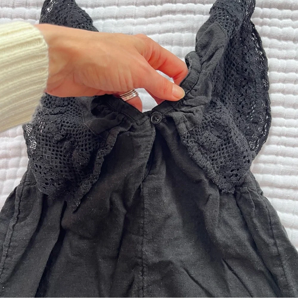 Old Navy solid black